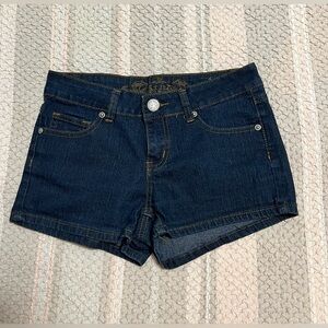 Wax Jean | Shorts | Excellent
Condition Denim Shorts Daisy...